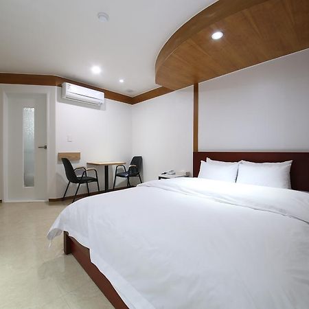 Abata Business Hotel Коян Экстерьер фото