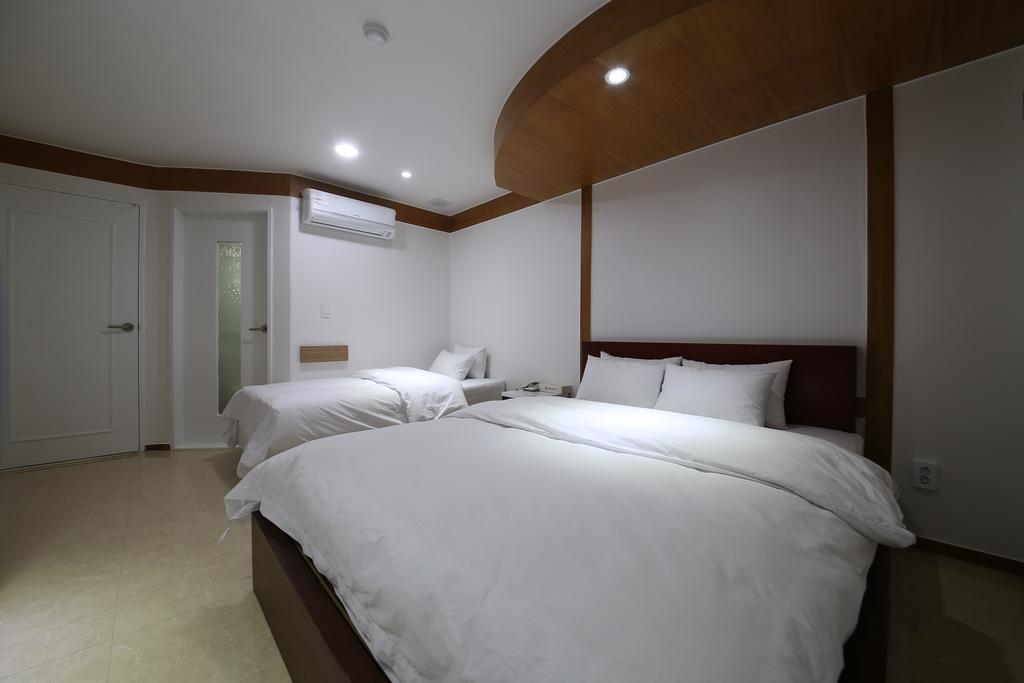 Abata Business Hotel Коян Экстерьер фото